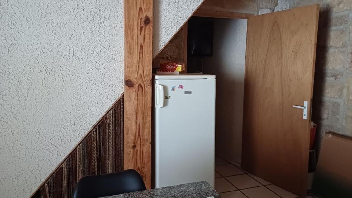 Appartement Chaleureux Dans Une Maison En Pierre Mireval Εξωτερικό φωτογραφία